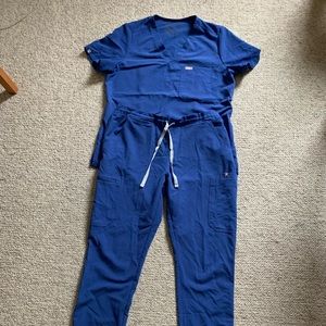 Fig brand denim blue scrub set, size M